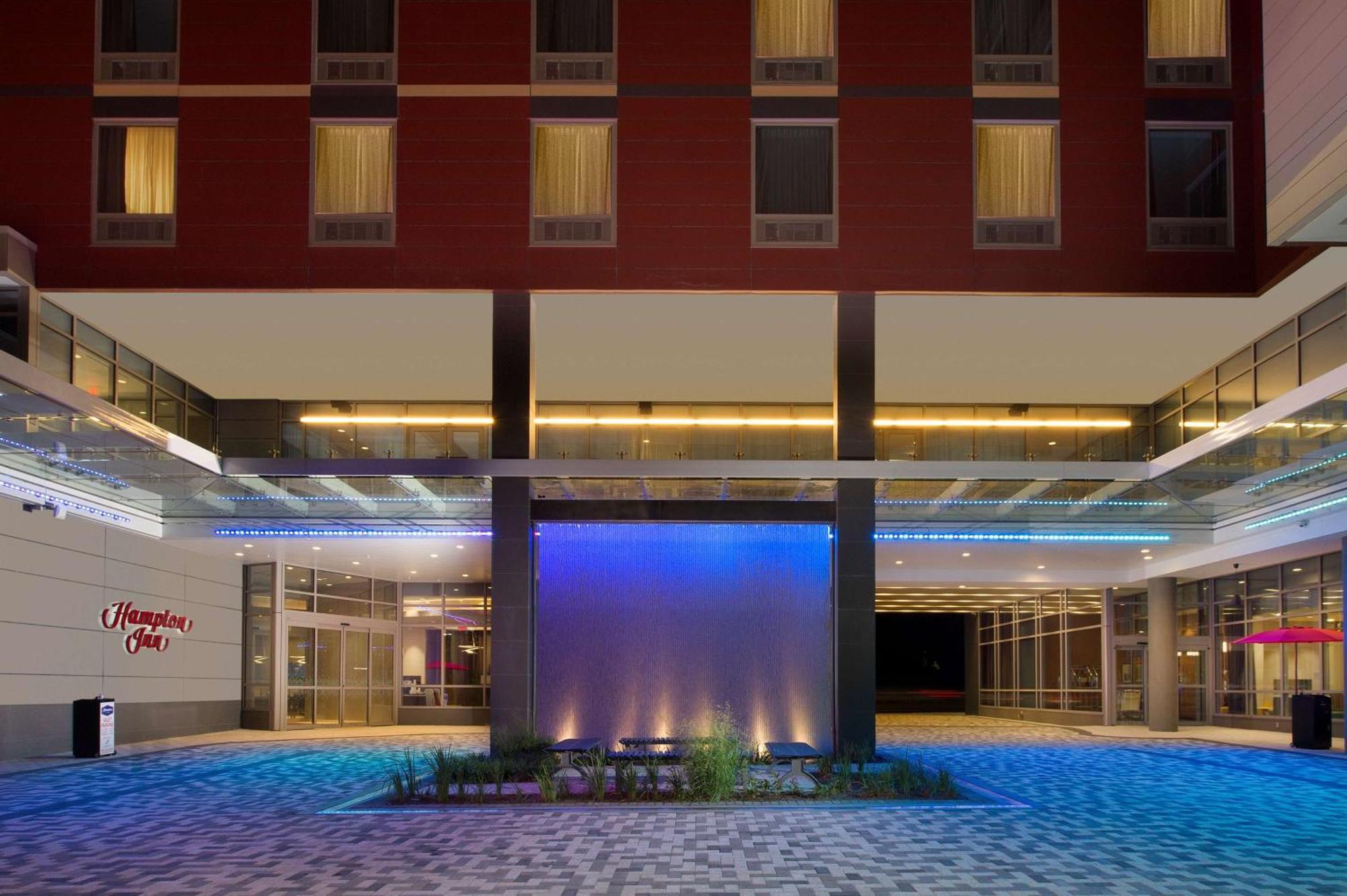 Hampton Inn Washington Dc Noma Union Station Exterior photo